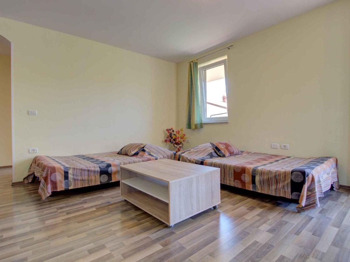 איזולה Apartment Jerman III מראה חיצוני תמונה