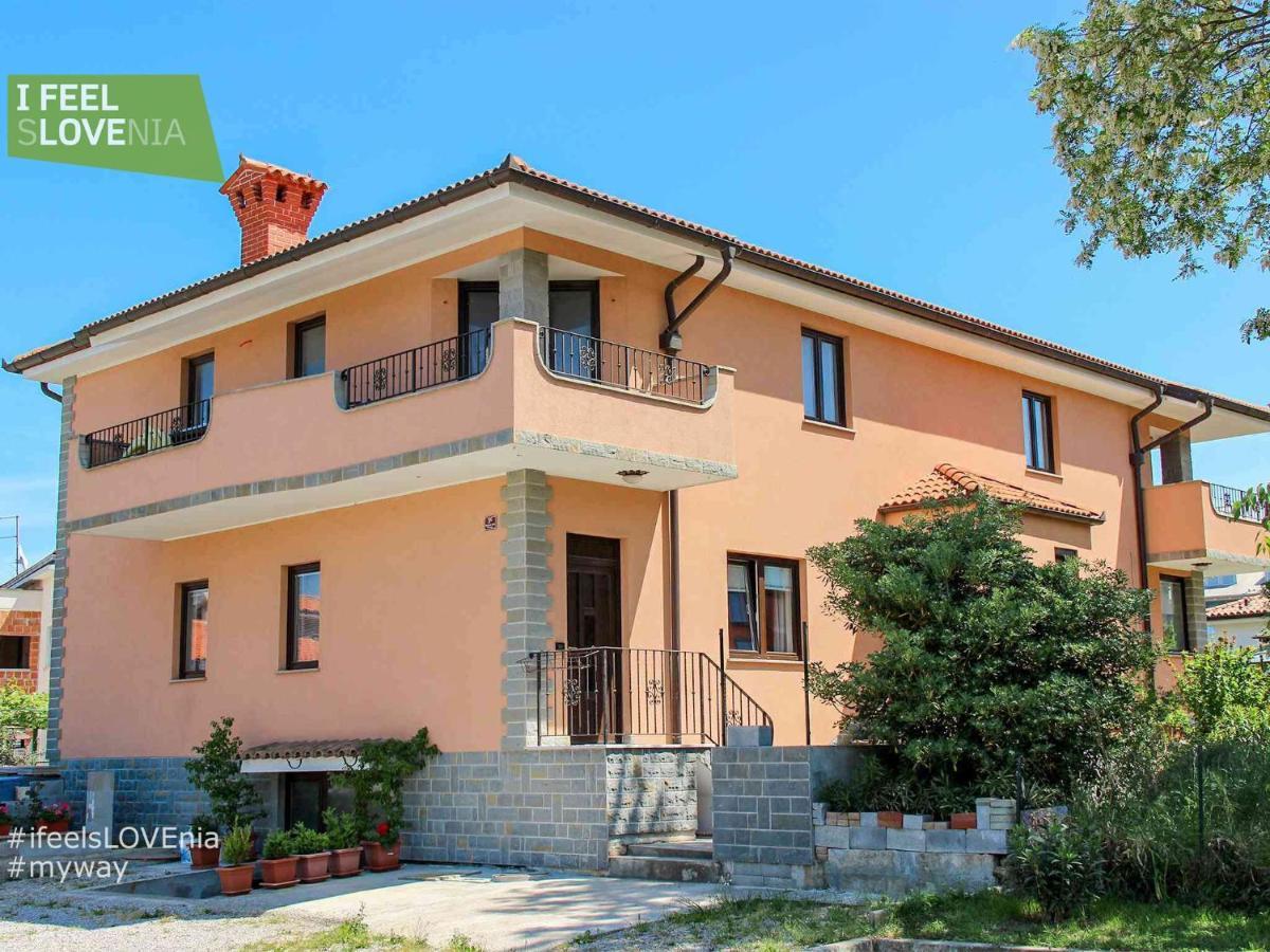 איזולה Apartment Jerman III מראה חיצוני תמונה